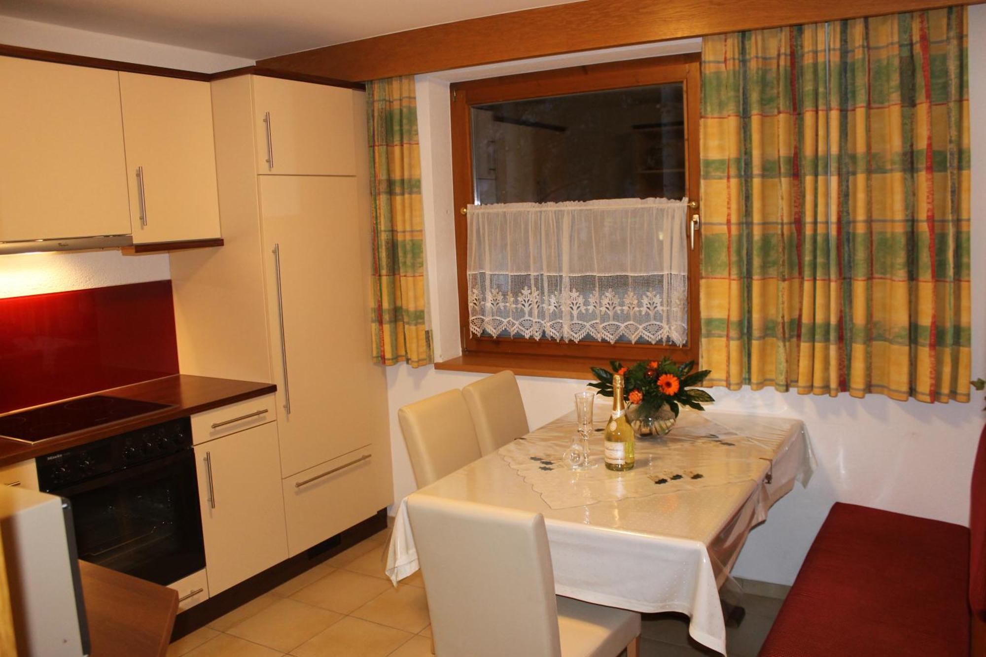 Appartements Zerzer Ried im Oberinntal Bilik gambar
