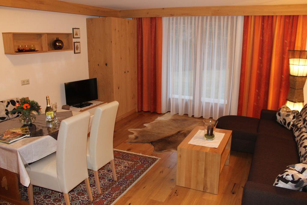 Appartements Zerzer Ried im Oberinntal Bilik gambar