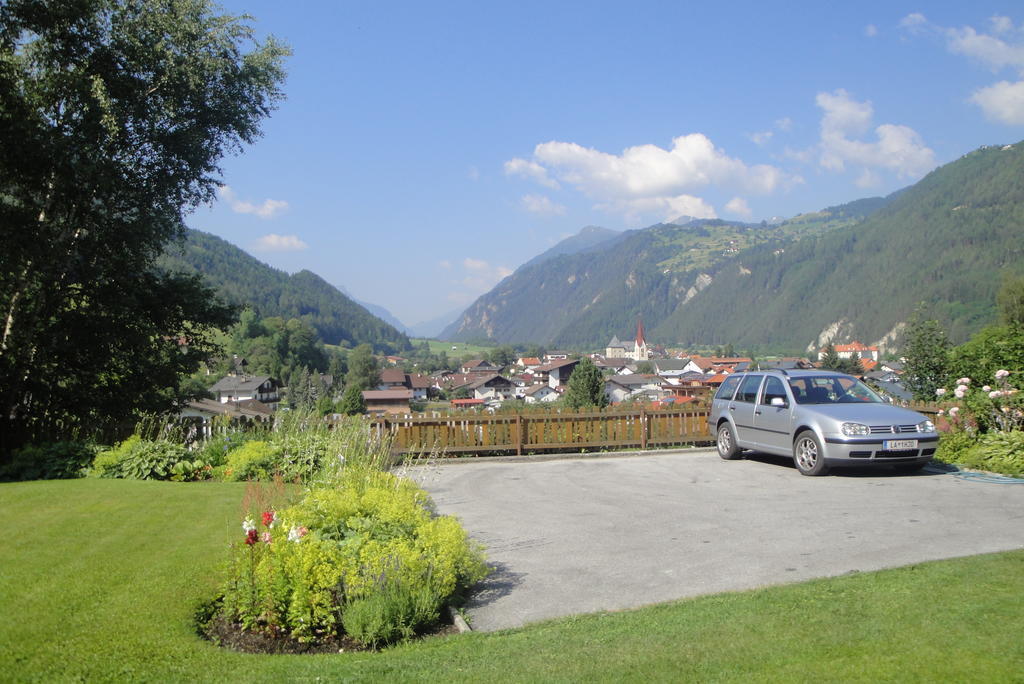 Appartements Zerzer Ried im Oberinntal Luaran gambar